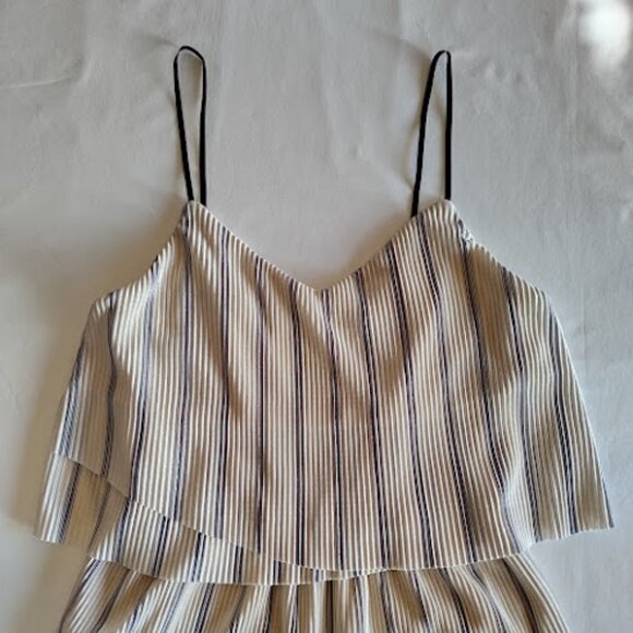 GYPSIES AND MOONDUST Spaghetti Strap Overlay Accordion Pleat Striped Romper M - Picture 4 of 15